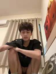 sexyboy-3525 — 在 stripchat 直播的网络摄像头模特