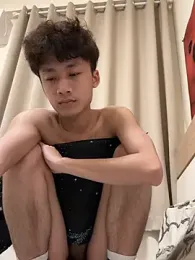 sexyboy-3525 — 在 stripchat 直播的网络摄像头模特