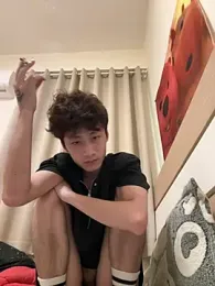 sexyboy-3525 — 在 stripchat 直播的网络摄像头模特