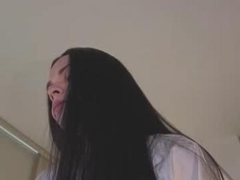 miavero — 在 chaturbate 直播的网络摄像头模特