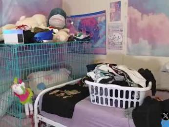 renpuppy — 在 chaturbate 直播的网络摄像头模特