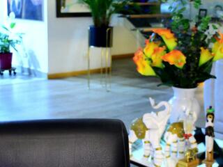 Lukhas — 在 flirt4free 直播的网络摄像头模特