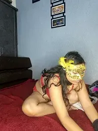 Spicynitya_ncr — 在 stripchat 直播的网络摄像头模特