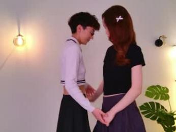 pinktwinss — 在 chaturbate 直播的网络摄像头模特