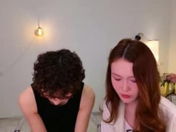 pinktwinss — 在 chaturbate 直播的网络摄像头模特