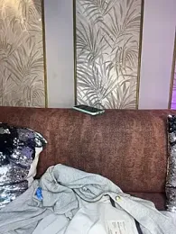 Hollyyqueen_ — Stripchat stream photo (Aug 2026)