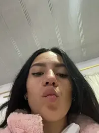 Marianahb-e — Stripchat stream photo (Aug 2026)