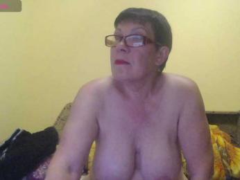 Sandra-Carina — 在 bongacams 直播的网络摄像头模特