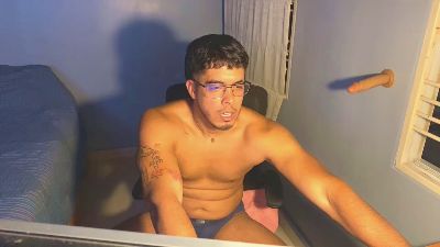 anthonyvinee — 在 cam4 直播的网络摄像头模特