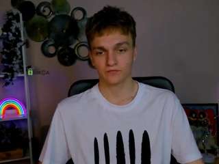 kael-rin — 在 camsoda 直播的网络摄像头模特