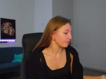 agelina_summer — Chaturbate stream photo (Sep 2026)