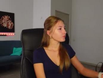 agelina_summer — Chaturbate stream photo (Sep 2026)