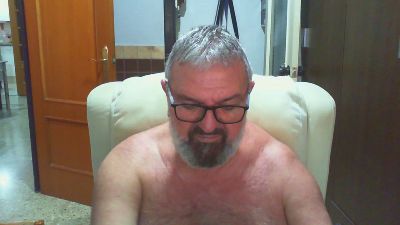 coluche3 — Cam4 stream photo (Apr 2026)