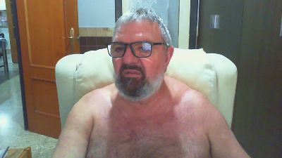 coluche3 — Cam4 profile photo