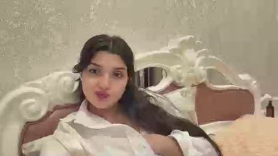 LizPabelick — Cam4 stream photo (Aug 2026)