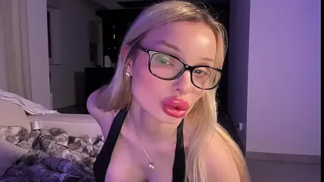 HannaXLove — Stripchat stream photo (Mar 2026)