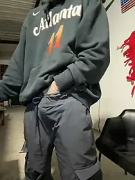 27powercm — 在 stripchat 直播的网络摄像头模特