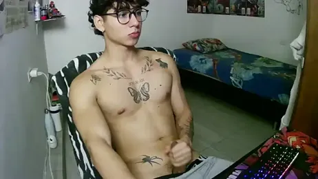 Dillom420 — Stripchat stream photo (Dec 2025)