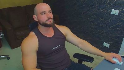 AdamJameson — 在 cam4 直播的网络摄像头模特