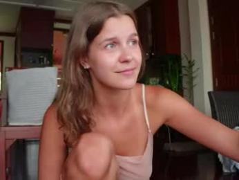 eli_sun — 在 chaturbate 直播的网络摄像头模特