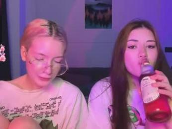 mmkakpoxyi22 — Chaturbate stream photo (Mar 2026)