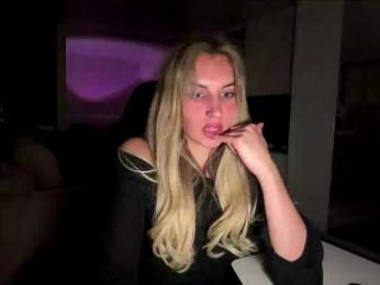 MissyKissy — 在 bongacams 直播的网络摄像头模特