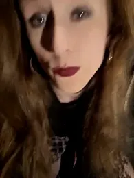 ThaTgirlAlli — 在 stripchat 直播的网络摄像头模特