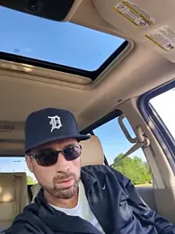 Legendsnew — Stripchat stream photo (May 2026)