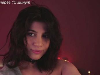 -Madi- — 在 bongacams 直播的网络摄像头模特