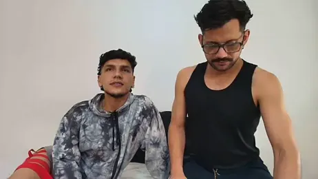 Benjamin_show — 在 stripchat 直播的网络摄像头模特