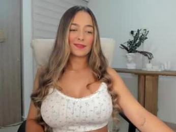 wandathompson_ — 在 chaturbate 直播的网络摄像头模特