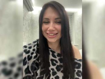 Y_Leiki — 在 bongacams 直播的网络摄像头模特