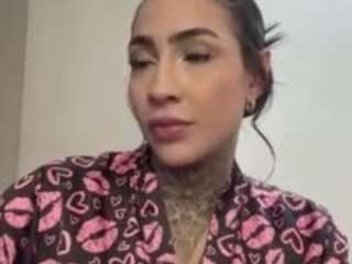 iamanna — 在 camsoda 直播的网络摄像头模特