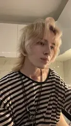 jessememberstudio — 在 stripchat 直播的网络摄像头模特
