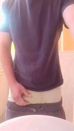 DivineDrop — Cam4 stream photo (May 2026)