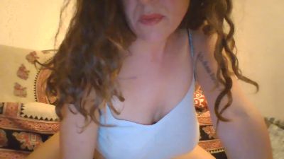 Lunasub — 在 cam4 直播的网络摄像头模特