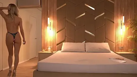 Rina_Babe — 在 stripchat 直播的网络摄像头模特