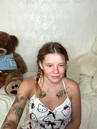 mia___mi — Stripchat stream photo (Oct 2025)