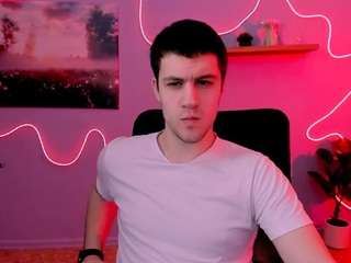 neo-raze1 — 在 camsoda 直播的网络摄像头模特