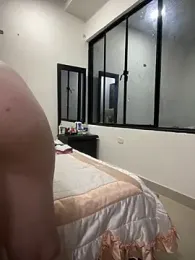 dayana_and_martin — Stripchat stream photo (May 2025)
