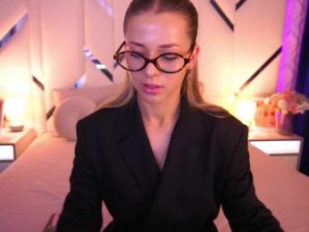LoveeDove — Bongacams stream photo (Jun 2026)