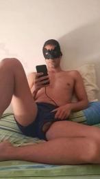 Carlosforte90 — 在 cam4 直播的网络摄像头模特