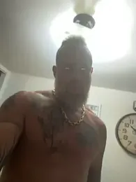 Muscledick40 — Stripchat stream photo (Aug 2026)