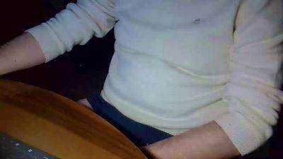 onehandguy — 在 cam4 直播的网络摄像头模特