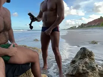 CasadoLutadorBigStuds — 在 stripchat 直播的网络摄像头模特