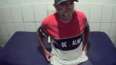 cesarpierdonaa1 — Cam4 stream photo (May 2026)