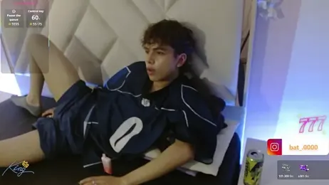 Elian_tay — 在 stripchat 直播的网络摄像头模特