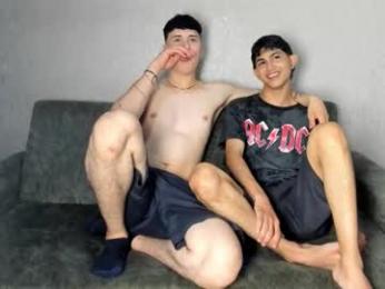 pelusos_mens — 在 chaturbate 直播的网络摄像头模特