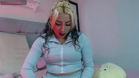 Khaleessiii — stripchat
