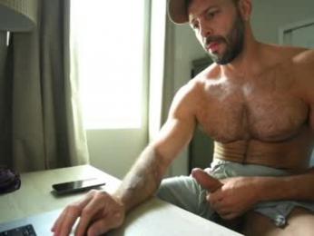 brucestryker — 在 chaturbate 直播的网络摄像头模特